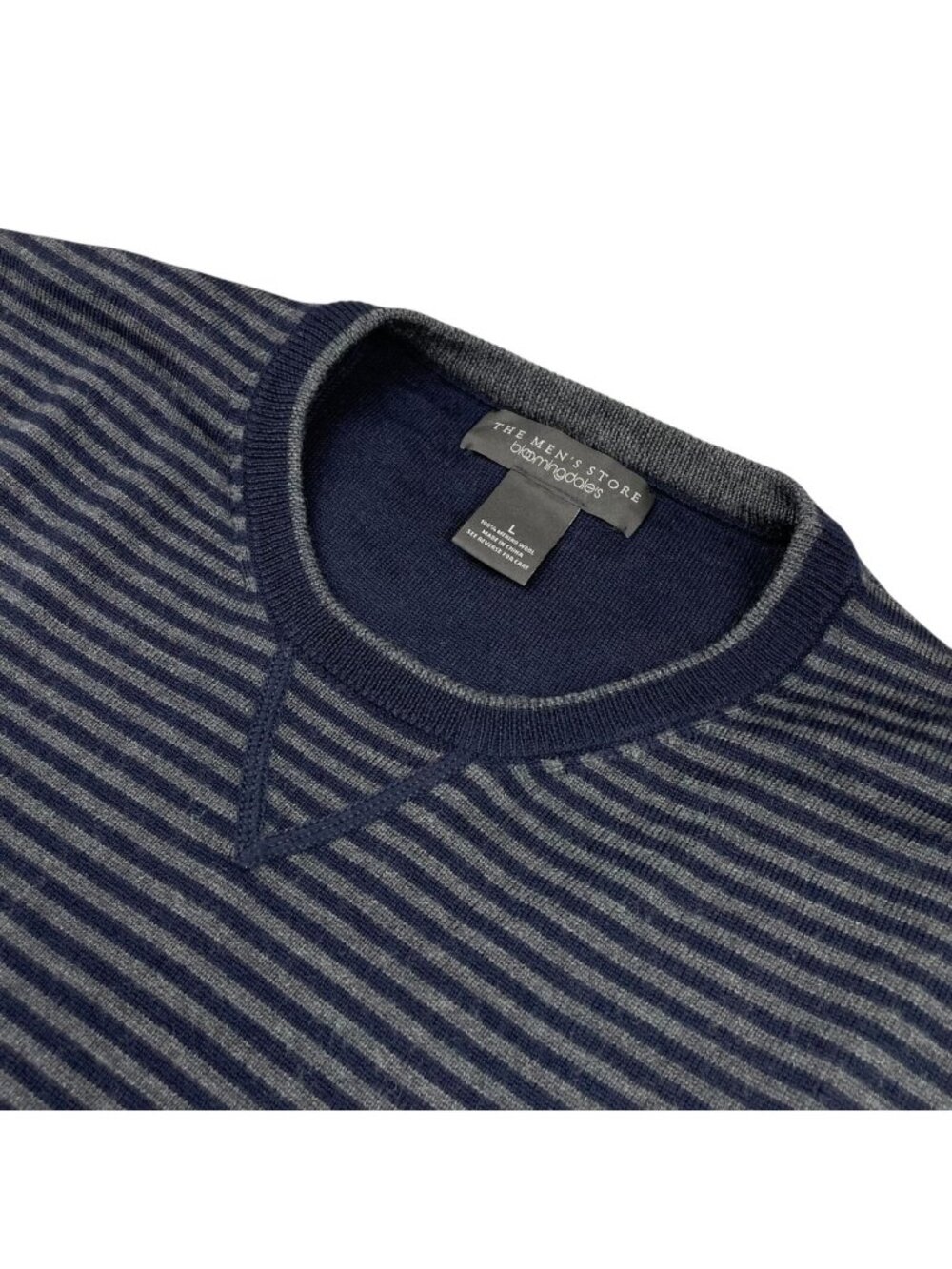 Bloomingdale's Men's 100% Wool Crewneck Sweater Navy/Gray Stripe • Large